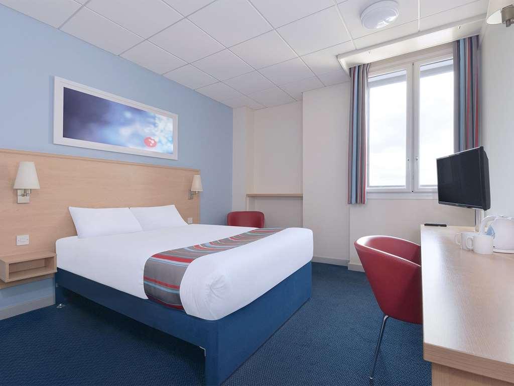 Travelodge Liverpool Central Room photo